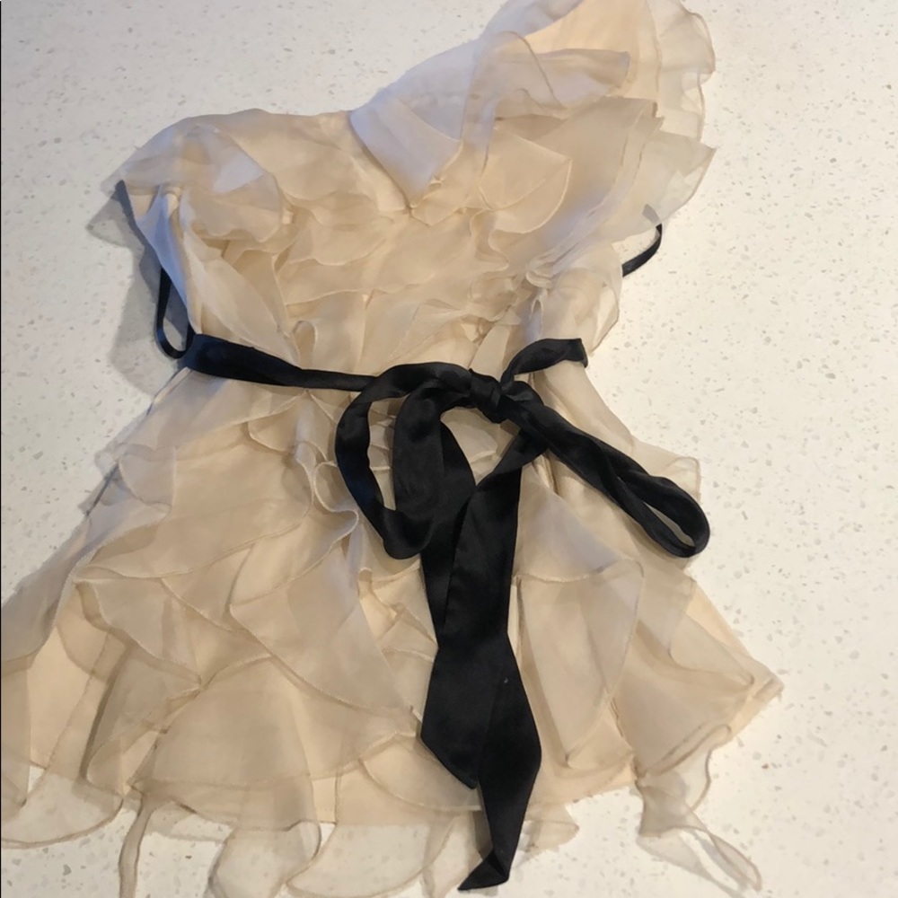Bebe dress top
